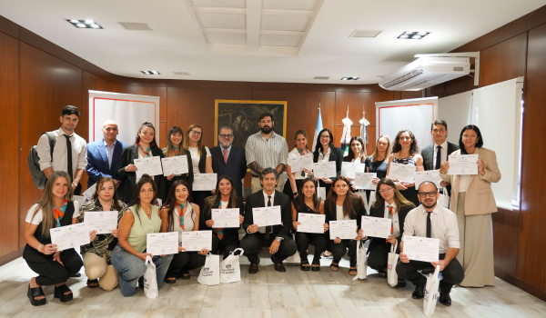 Entrega de certificados – Cursos 2025